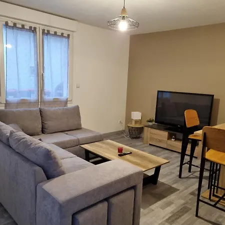 Agreable Maisonnette A Proximite Du Centre-ville Apartment