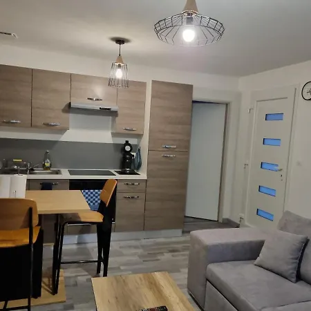 Agreable Maisonnette A Proximite Du Centre-ville Apartment Oyonnax
