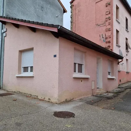Agreable Maisonnette A Proximite Du Centre-ville Oyonnax